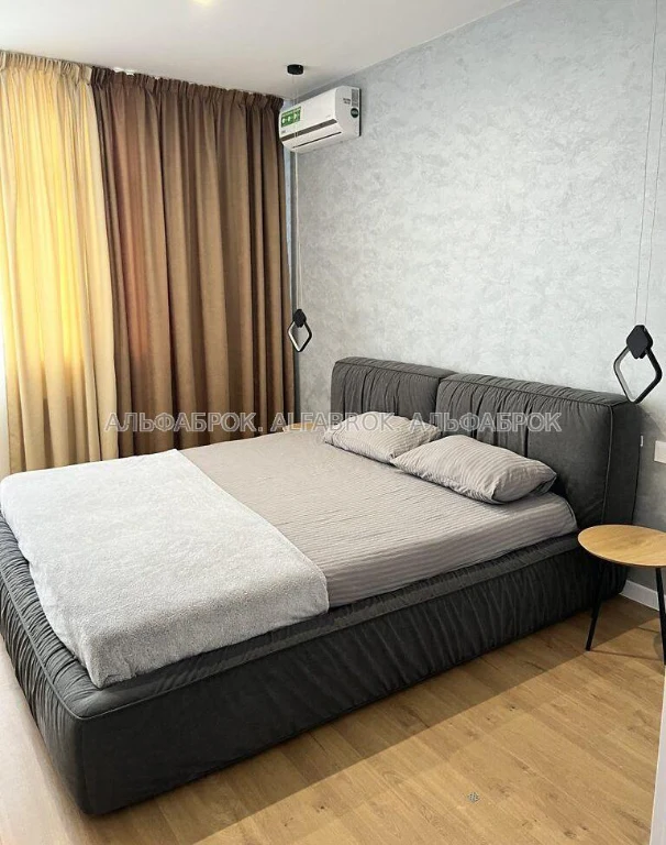 European Union Avenue, 41Є, Podilsky District, landmark