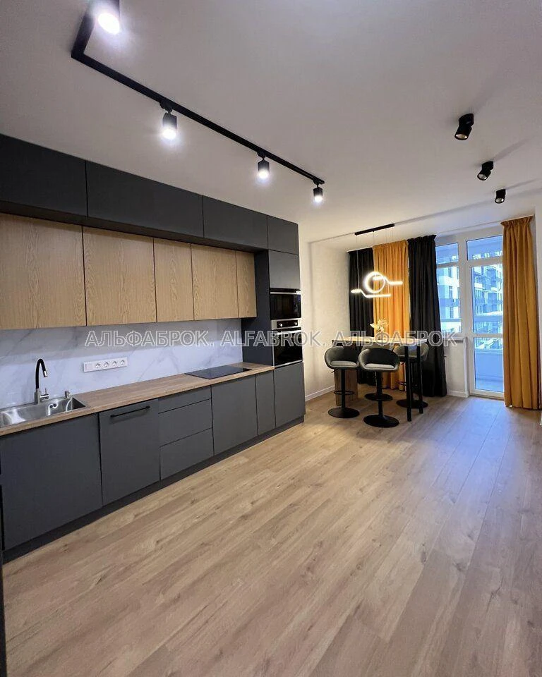 European Union Avenue, 41Є, Podilsky District, landmark