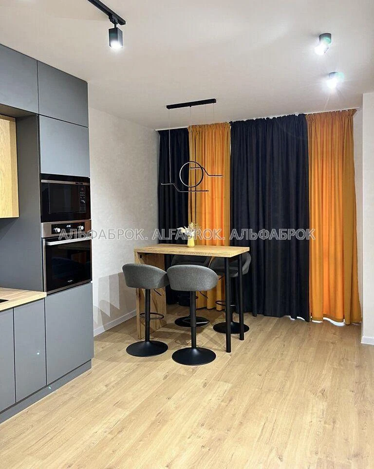 European Union Avenue, 41Є, Podilsky District, landmark