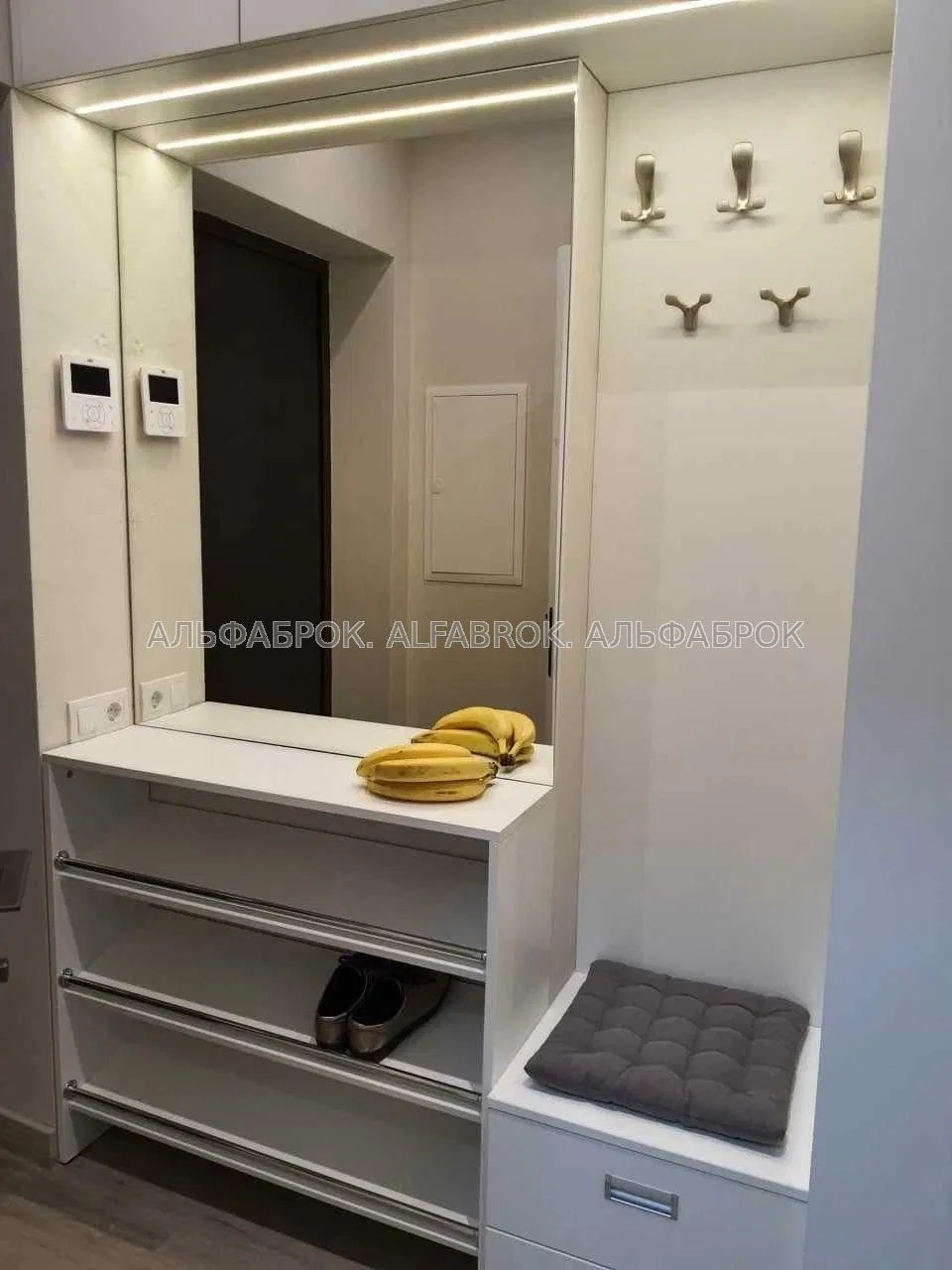 33A Metropolitan Vasily Lipkivsky Street, Solom