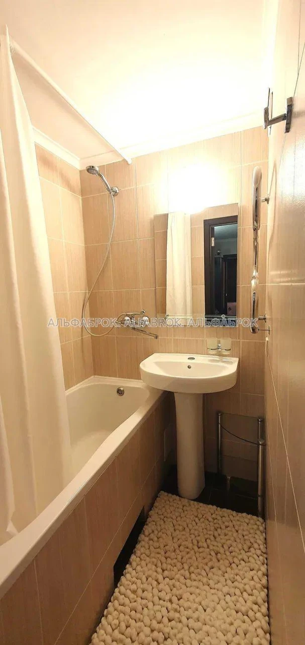 Address: Obolonsky Prospect, 18B, Obolonsky District
