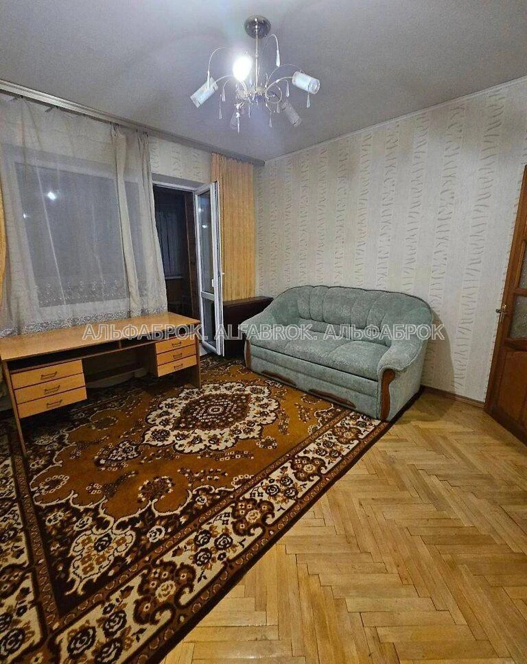 Street Podlisna, 6, Sviatoshyn District, Landmark Novoselychi