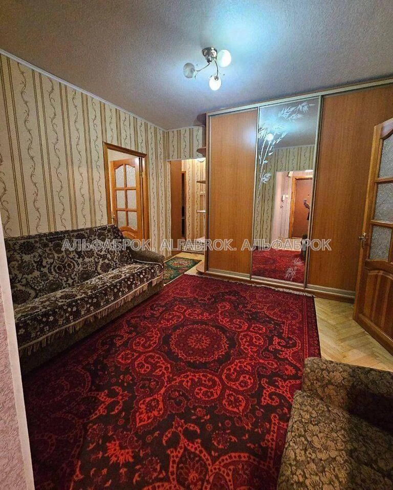 Street Podlisna, 6, Sviatoshyn District, Landmark Novoselychi