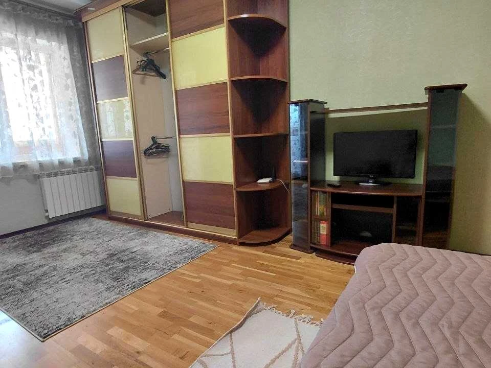 Квартира. Київ, Оболонський просп.