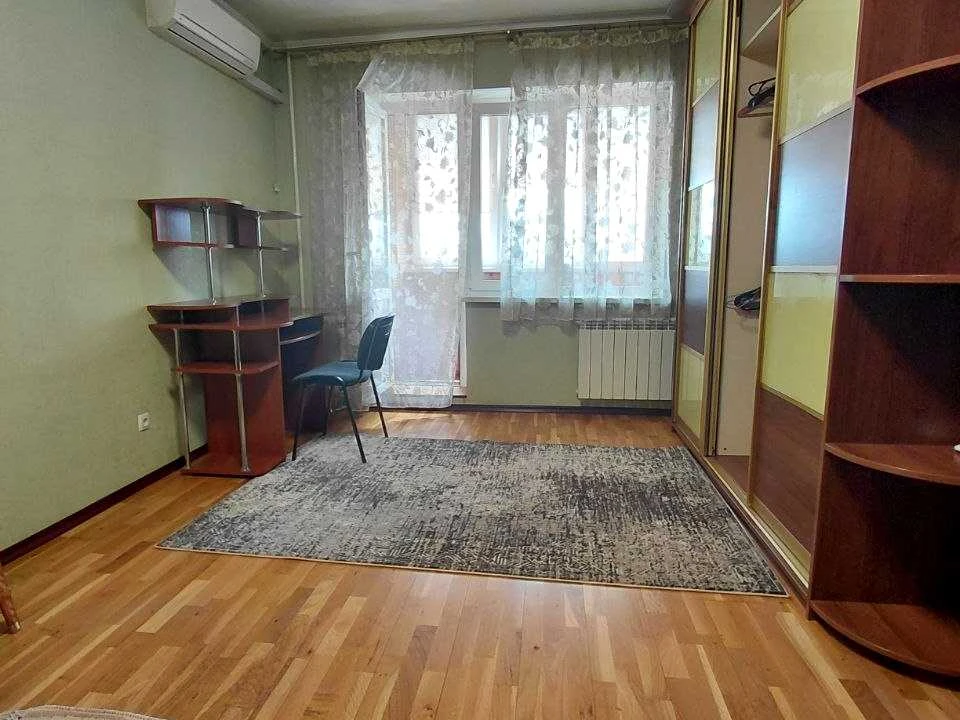 Квартира. Київ, Оболонський просп.