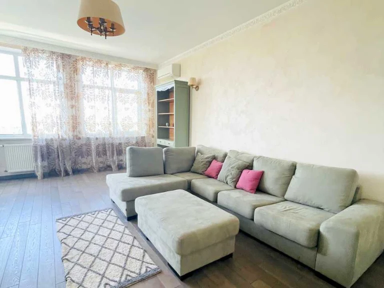 Apartment. Lesya Ukrainka Blvd., Kyiv