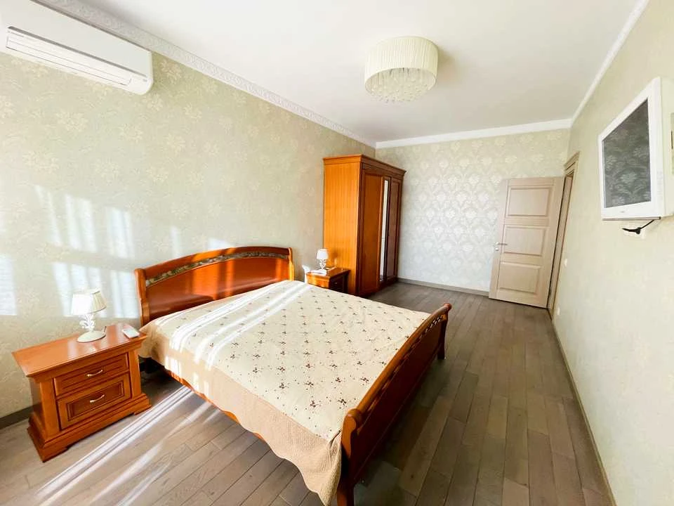 Квартира. Київ, Лесі Українки бульв.
