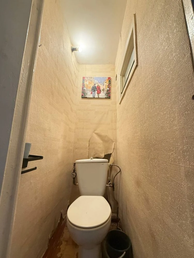 For Sale: 2-bedroom apartment in Zakhidny.