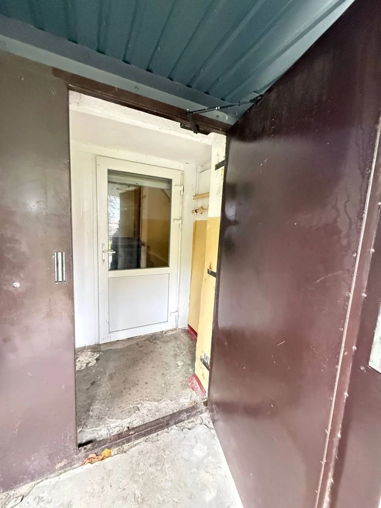 For Sale: 2-bedroom apartment in Zakhidny.