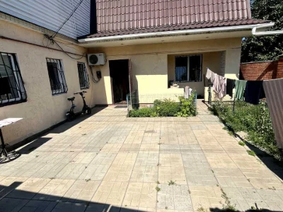 Будинок. Дніпро, Роздільна вул.