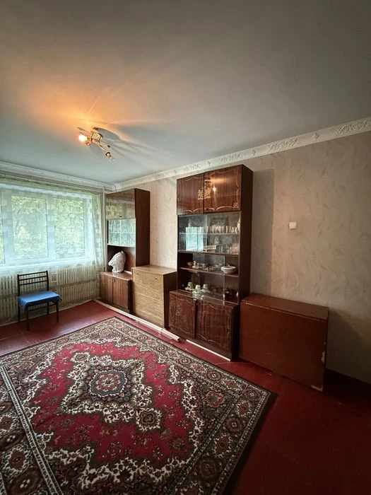 Three-room apartment for sale. Gagarin Avenue, Airport.