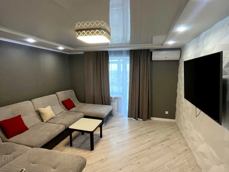 Apartment. Zinkiv Street, Poltava