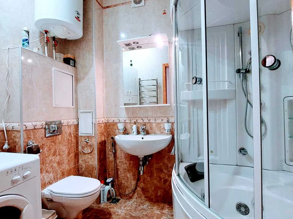Квартира. Київ, Кловський узвіз