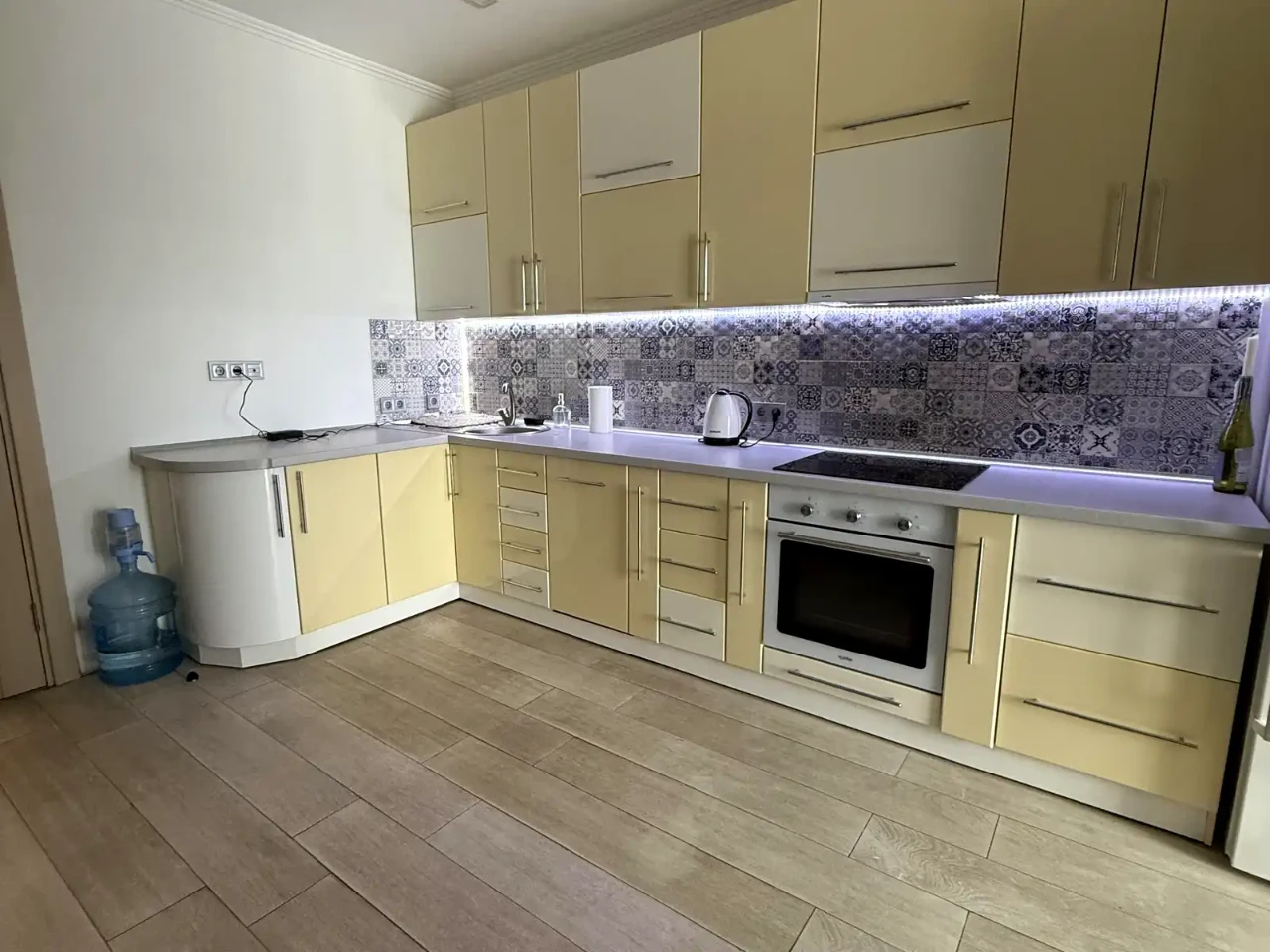 Apartment for rent, 1-bedroom, 43 sq m, 5th floor/9 floors.