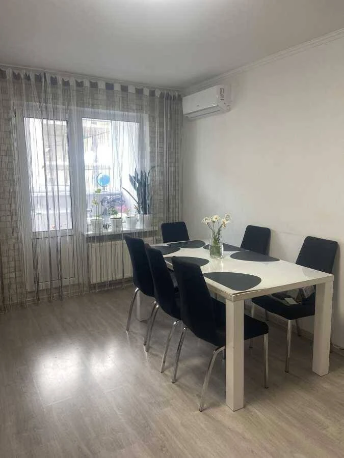 Продається 2-кімнатна квартира, Київ, Оболонський район, Балтійський проспект, 5