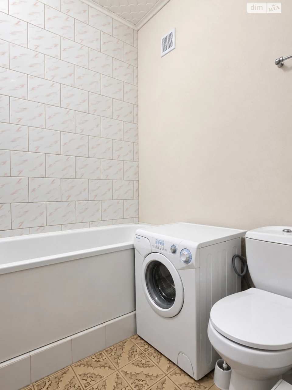 Apartment for Sale – Mazepa Avenue