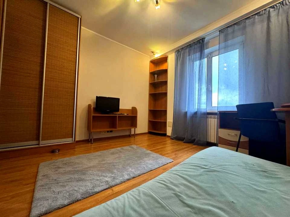 Квартира. Киев, улица Ивана Пулюя