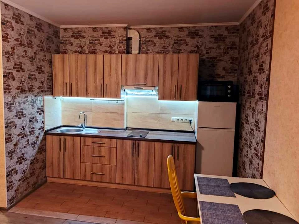 Квартира. Київ, вулиця Сім'ї Стешенків