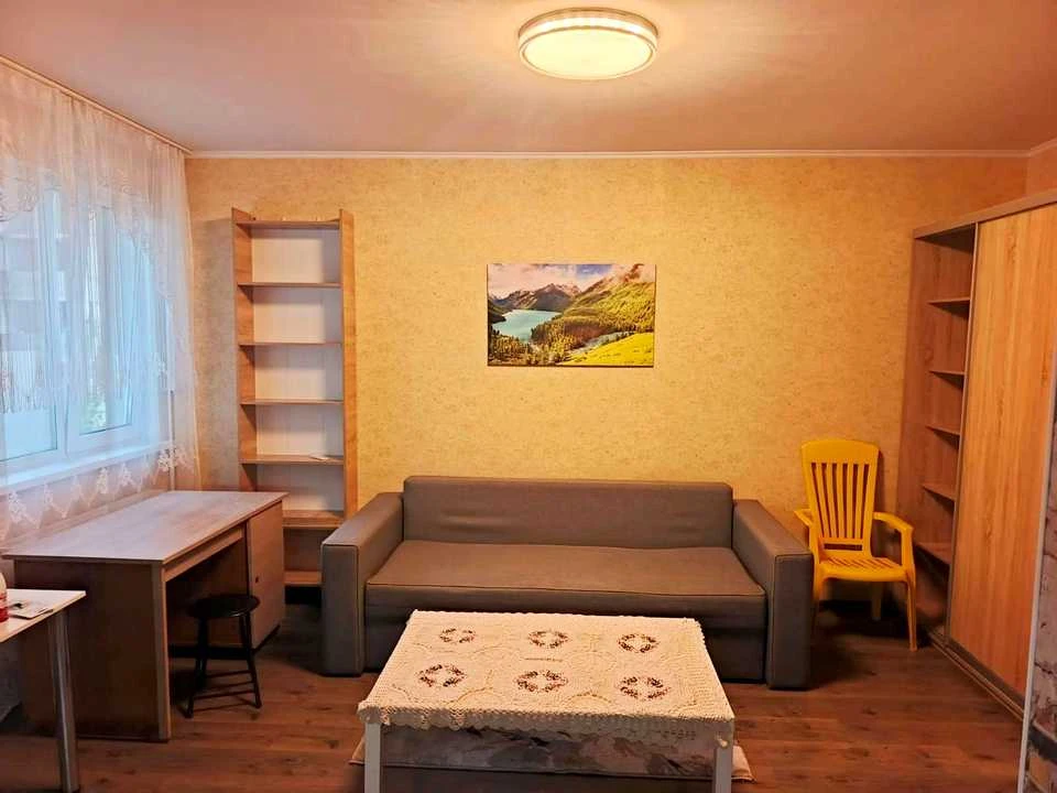 Квартира. Київ, вулиця Сім'ї Стешенків