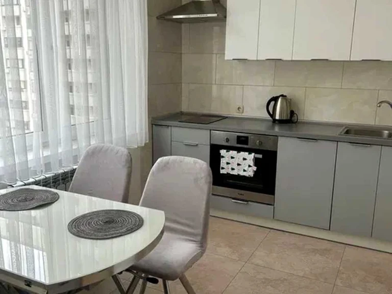 Apartment. Aviakonstruktora Igory Sikorskoho Street, Kyiv