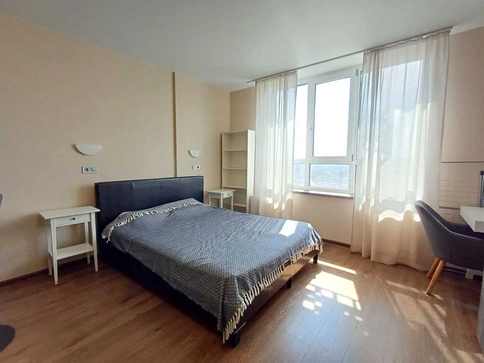 Квартира. Київ, проспект Миколи Бажана