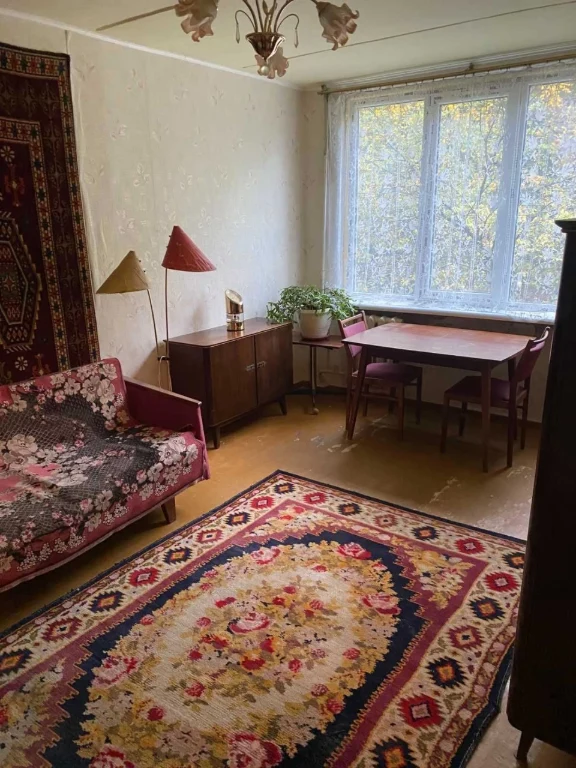 For Sale – 2-room apartment on 23 August Street, near Metro Station 7, Pavlov Pole