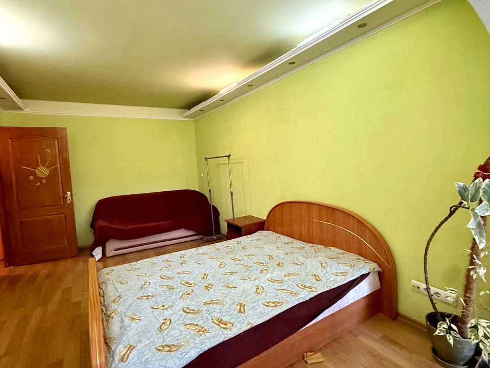 Квартира. Київ, Пантелеймона Куліша вул.