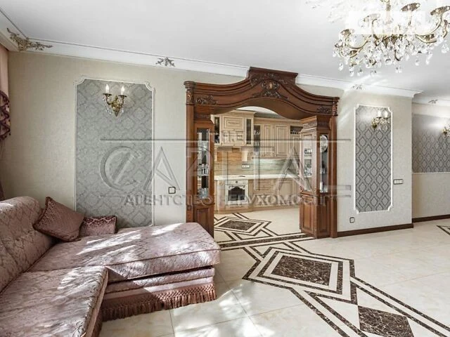 Sale of 4-room apartment 176 sq. m on Lobanovsky Avenue 4G •