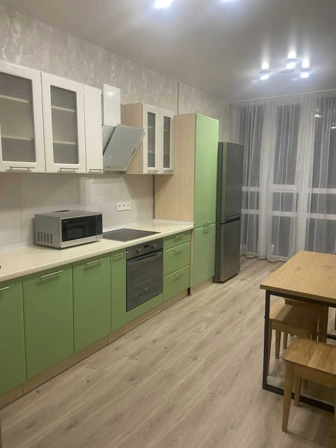 Rent 1-bedroom apartment (42 sq.m) in Kyiv, Obolonskyi district