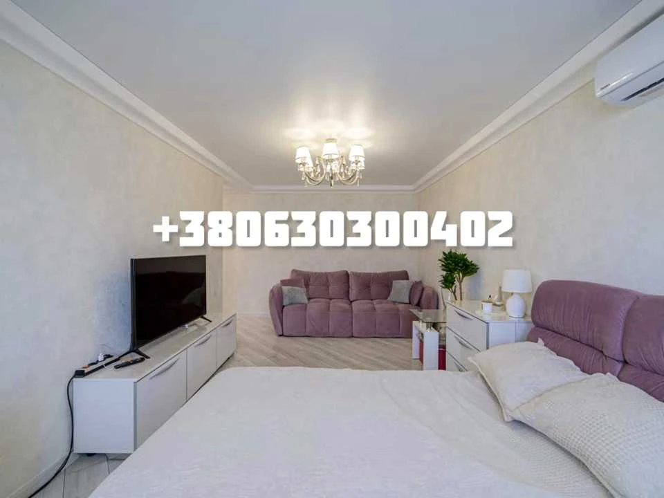 Apartment. Volodymyr Iasiuk Avenue, Kyiv