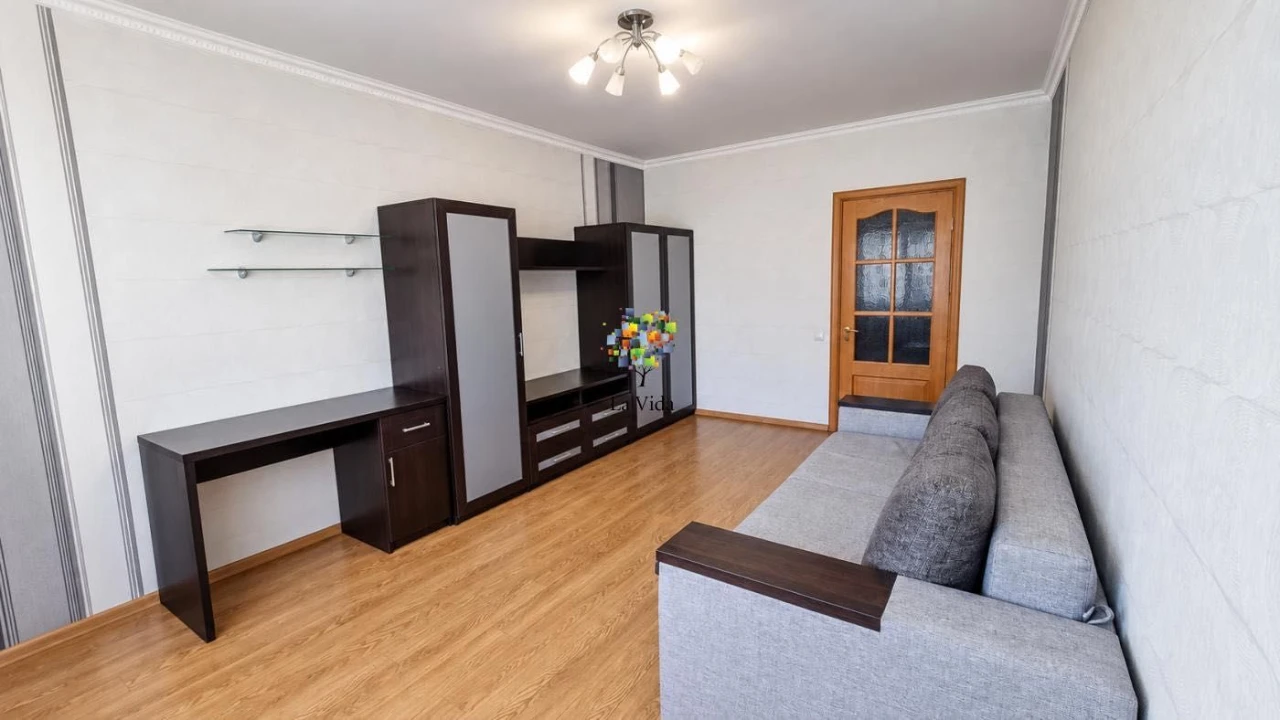 For Sale: 3-room apartment with renovation and furniture on Leskivsk Street