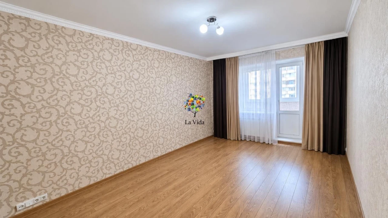 For Sale: 3-room apartment with renovation and furniture on Leskivsk Street