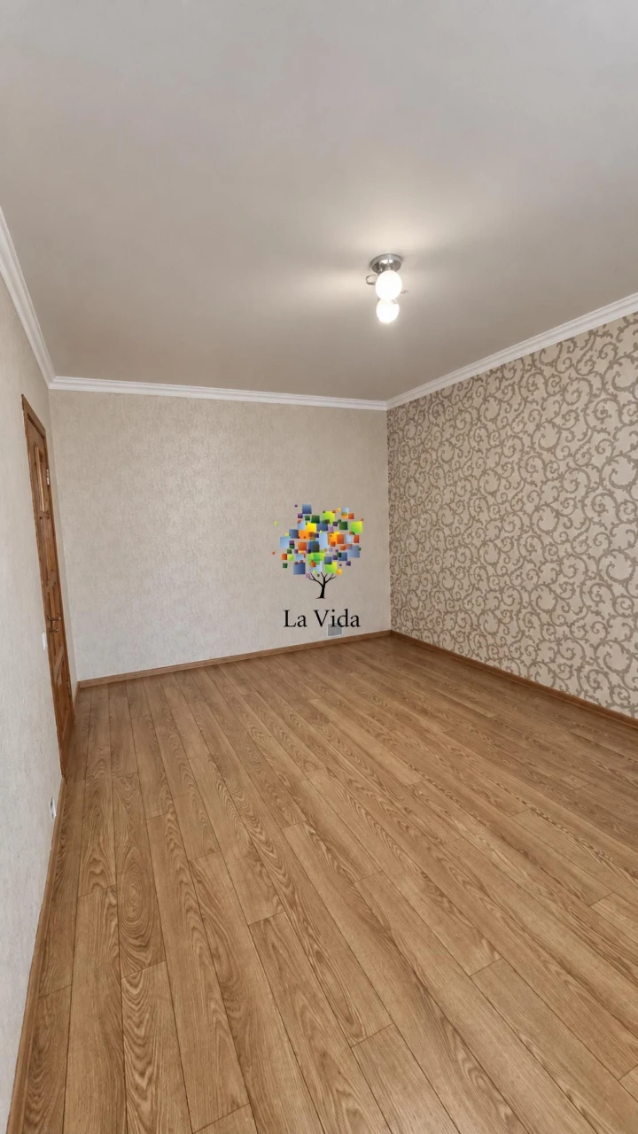 For Sale: 3-room apartment with renovation and furniture on Leskivsk Street