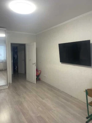 For Sale: 2-bedroom apartment (72.7 sq m) in Kyiv, Obolon district