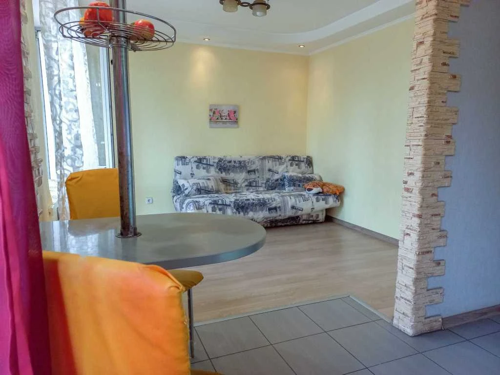 For Sale: 2-bedroom apartment (46 sq m) in Kyiv, Sviatoshin district