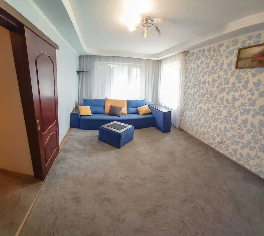For Sale: 2-bedroom apartment (46 sq m) in Kyiv, Sviatoshin district