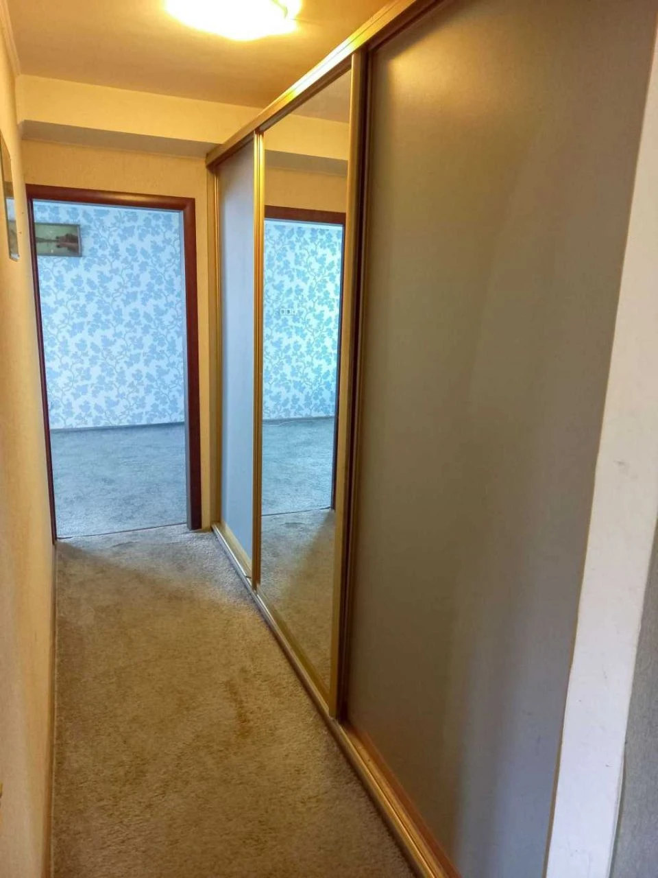 For Sale: 2-bedroom apartment (46 sq m) in Kyiv, Sviatoshin district
