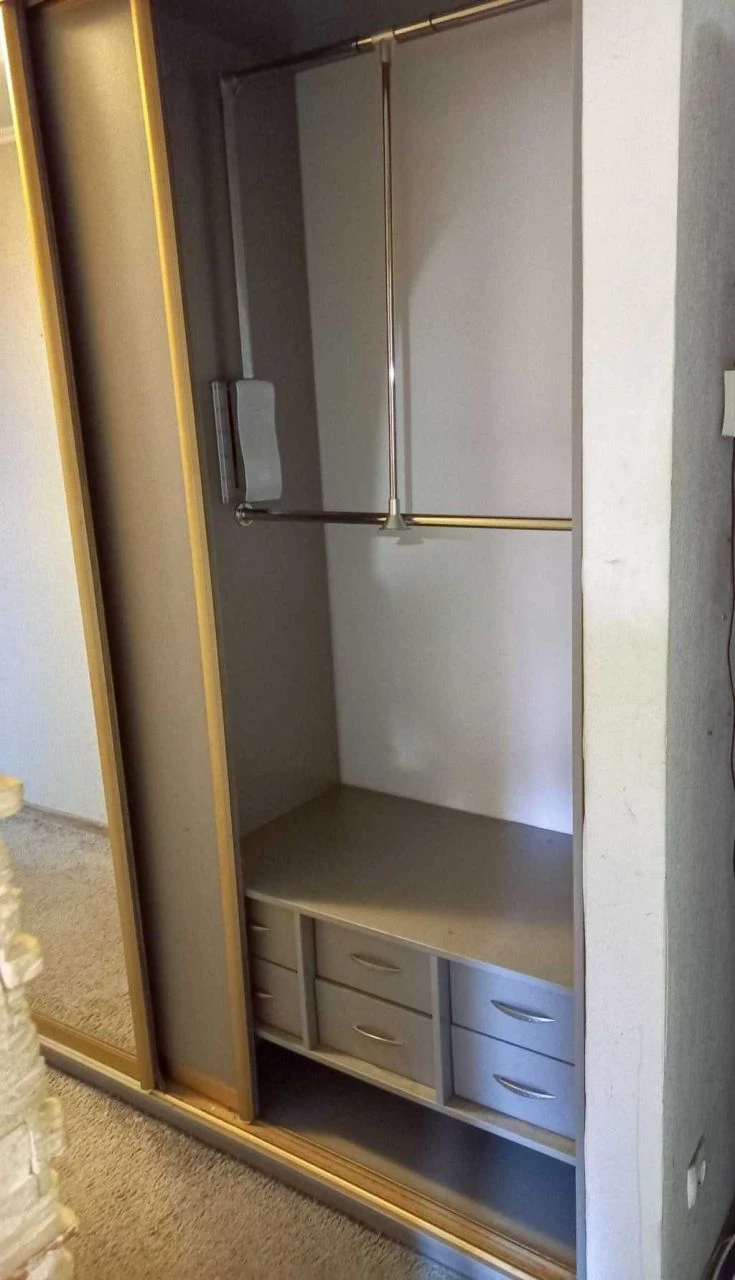 For Sale: 2-bedroom apartment (46 sq m) in Kyiv, Sviatoshin district
