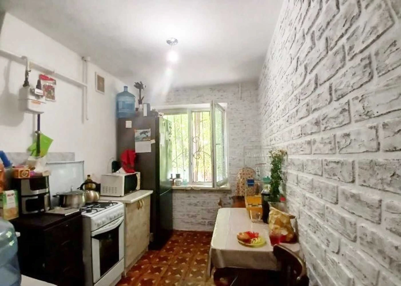 FOR SALE 2-bedroom apartment on Kolyadznii (3 Slobidska - Central)