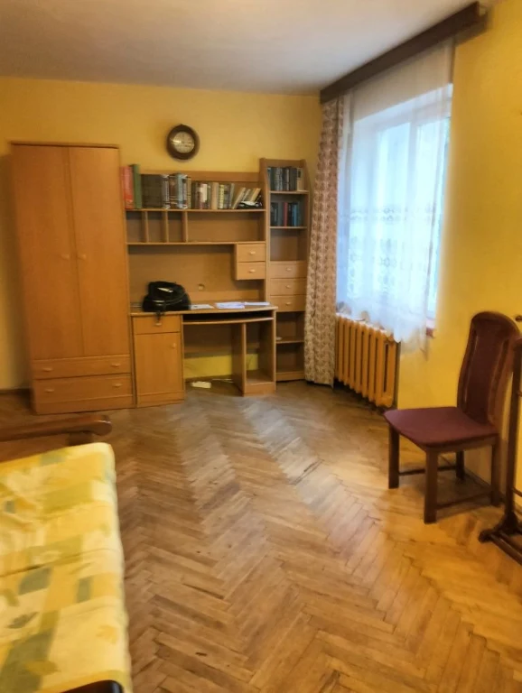 Продам 1 кімнатну квартиру по вул Тролейбусній