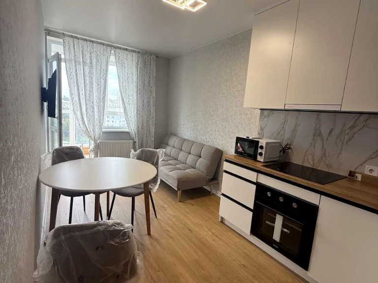 Apartment. Odesa, Kovalevsky uzviz