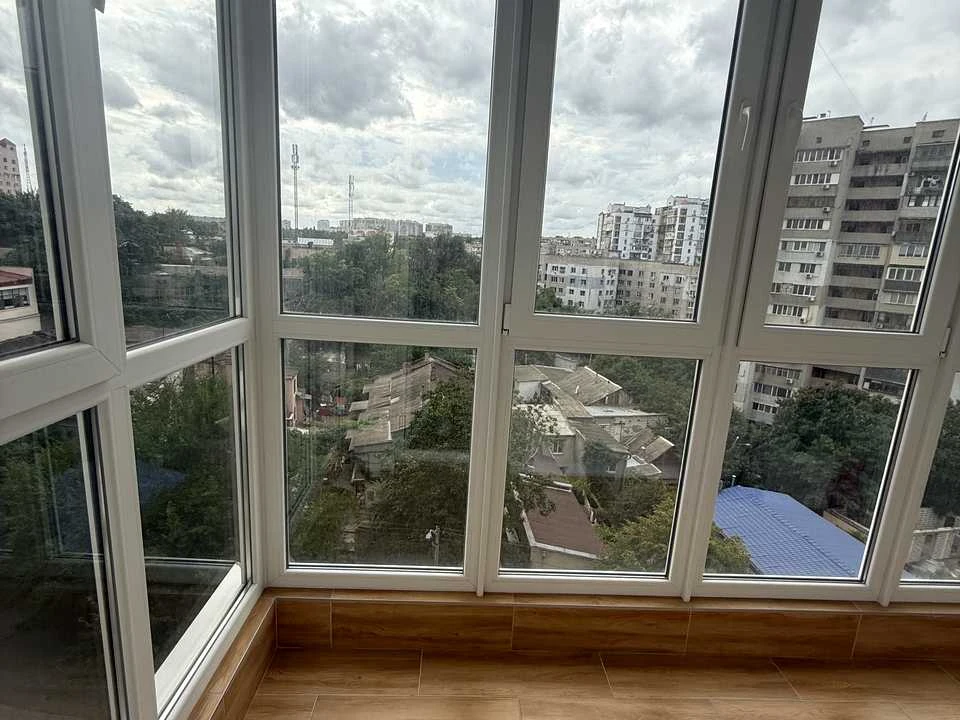 Apartment. Odesa, Kovalevsky uzviz