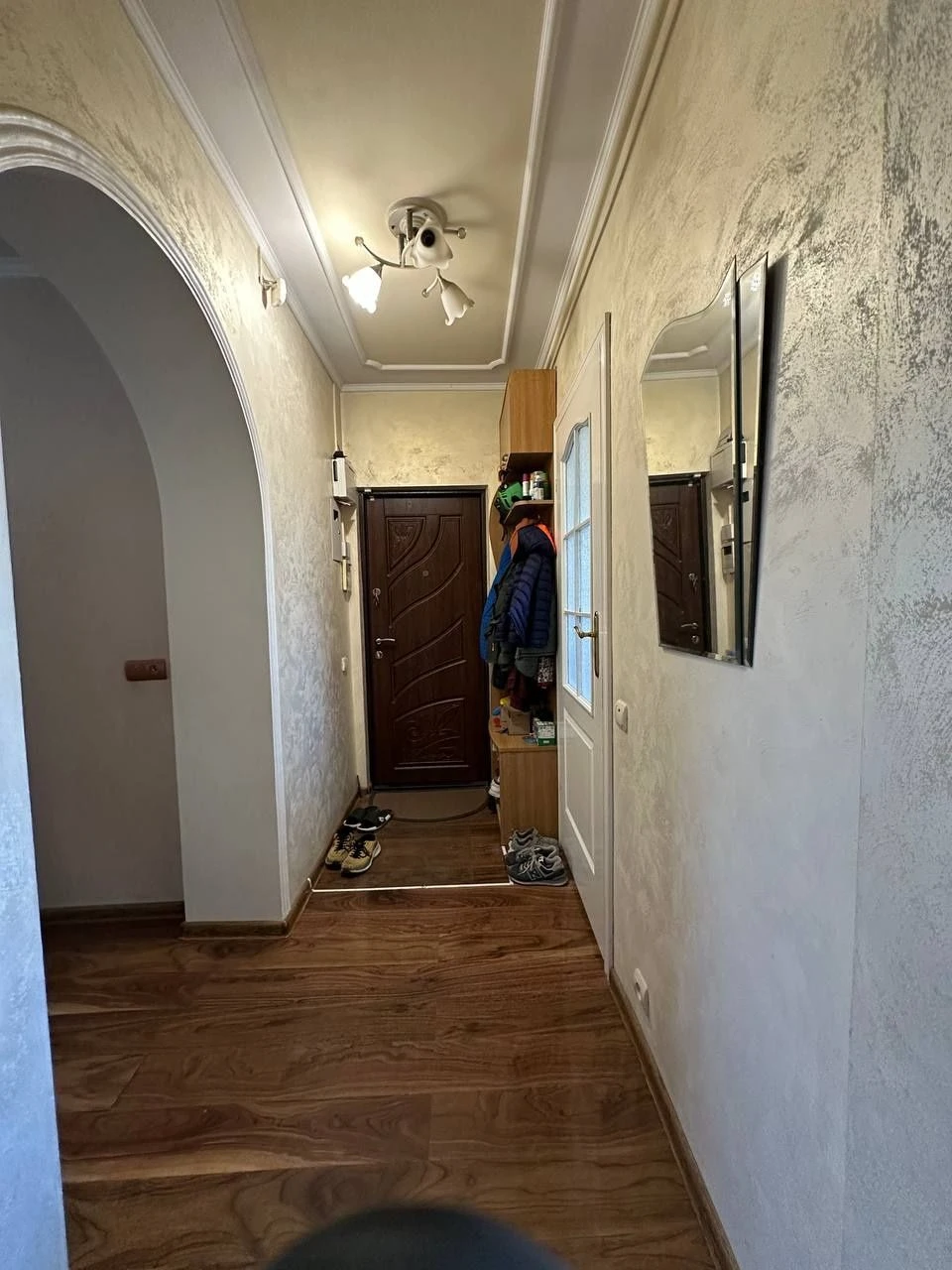 Продається 4-кімнатна квартира, дворівнева квартира біля парку Шевченка