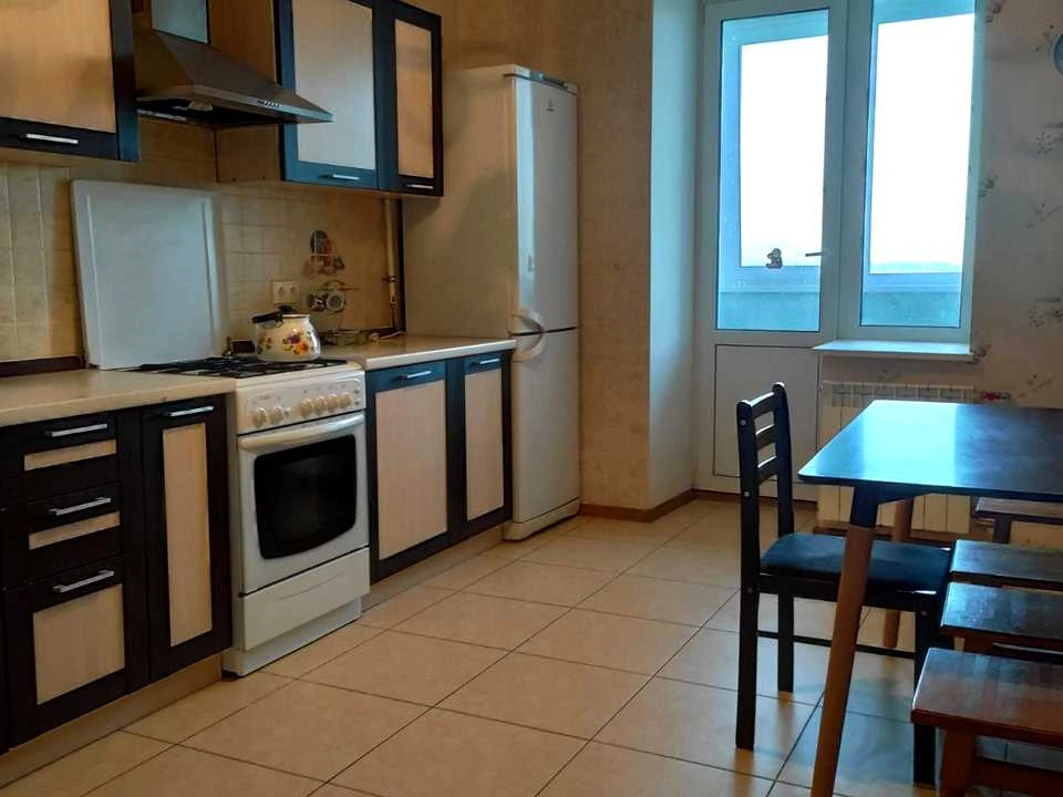 Apartment. Khmelnytska Street, Kyiv
