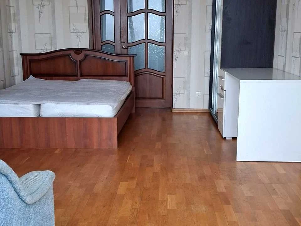 Apartment. Khmelnytska Street, Kyiv