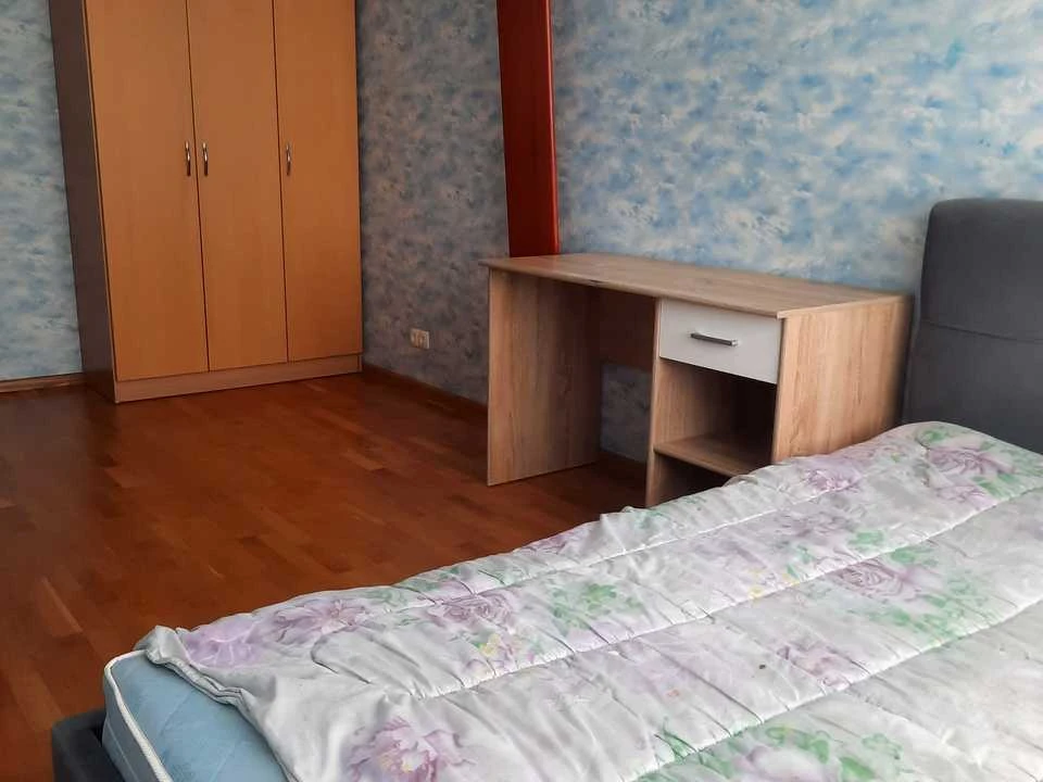 Apartment. Khmelnytska Street, Kyiv