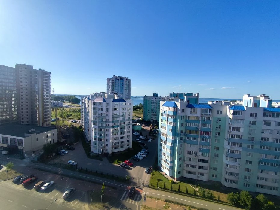 Продам видову квартиру р-н Митниця вул Жужоми