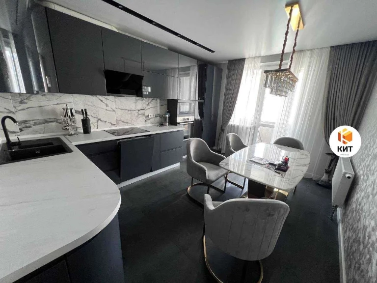 Apartment for Sale, Kharkov, Sport.Gagar.Povst., 69 m²