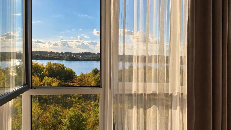Apartment for sale in the Lake Land residential complex with a view of the Basov Kut lake.