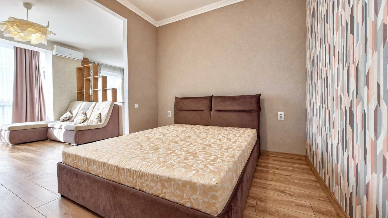 Apartment for sale in the Lake Land residential complex with a view of the Basov Kut lake.